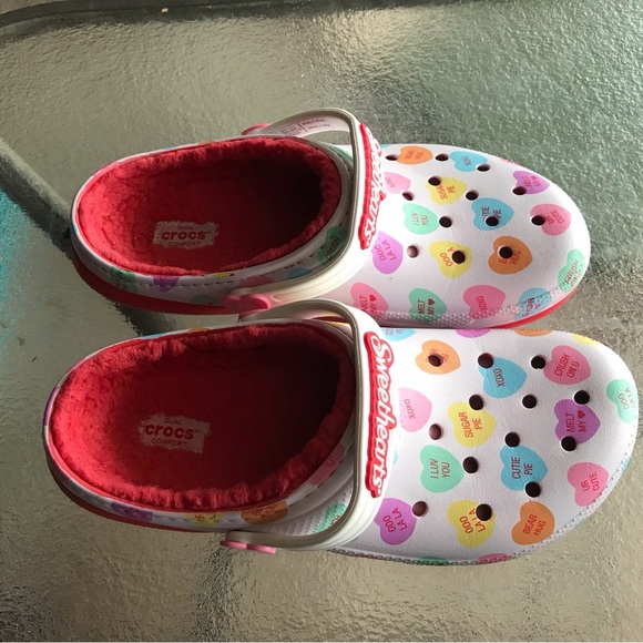 CROCS x SWEETHEARTS Clog 6 Jr's 7.5 Womens White Red Multi Limited Edition Lined - Picture 4 of 8